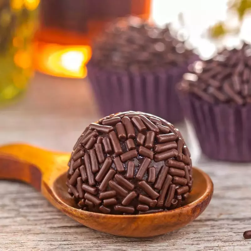 Brigadeiro tradicional P-15g