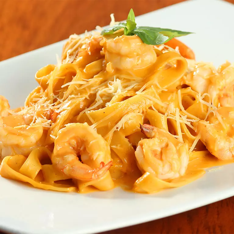 Fetucchini en Salsa de Mariscos