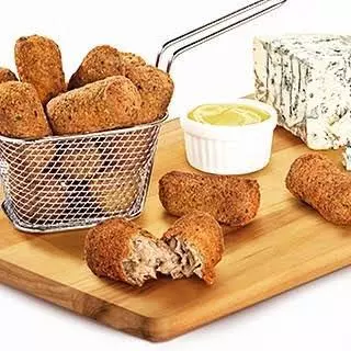 Croquete de Carne  Molho Gorgonzola