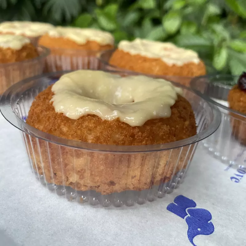 Bolinho de limão com curd