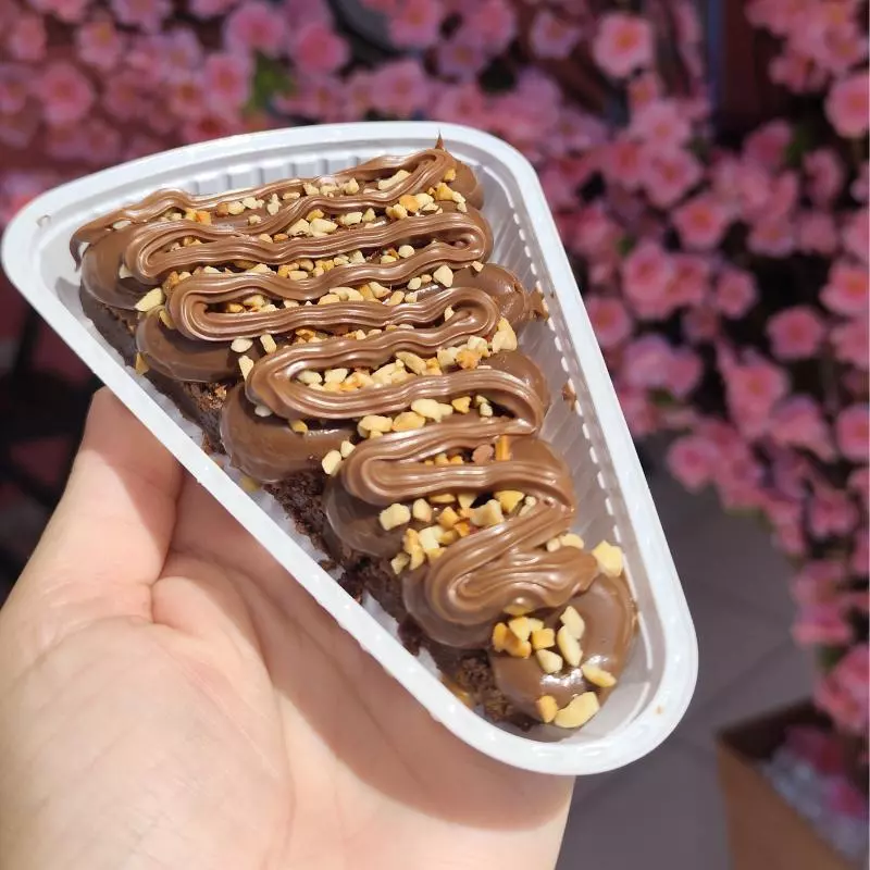 Fatia brownie Ferrero Rocher