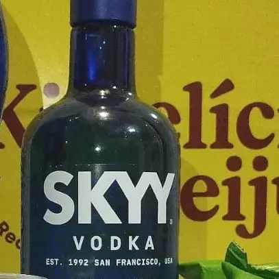 VODKA SKY 998ML