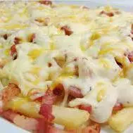 Salchipapa Gratinada