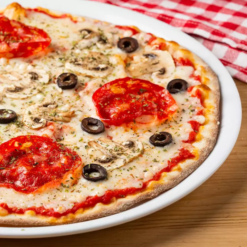 Pizza Média Fungosa
