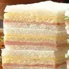 Sandwiches de Jamón y Queso