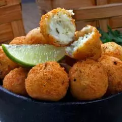 Bolinho com Bacalhau - Damm