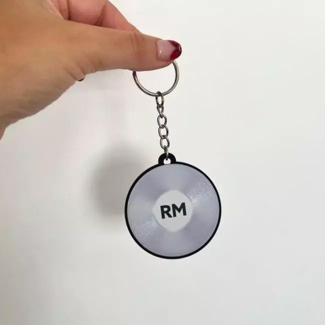 RM Vinyl Llavero