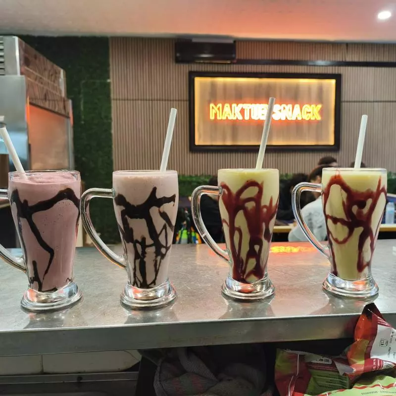 BATIDO CON LECHE