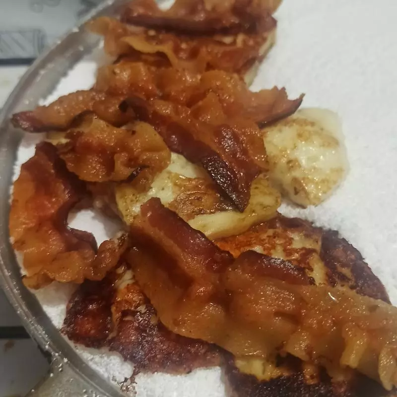 Tapioca de Bacon com Queijo Coalho