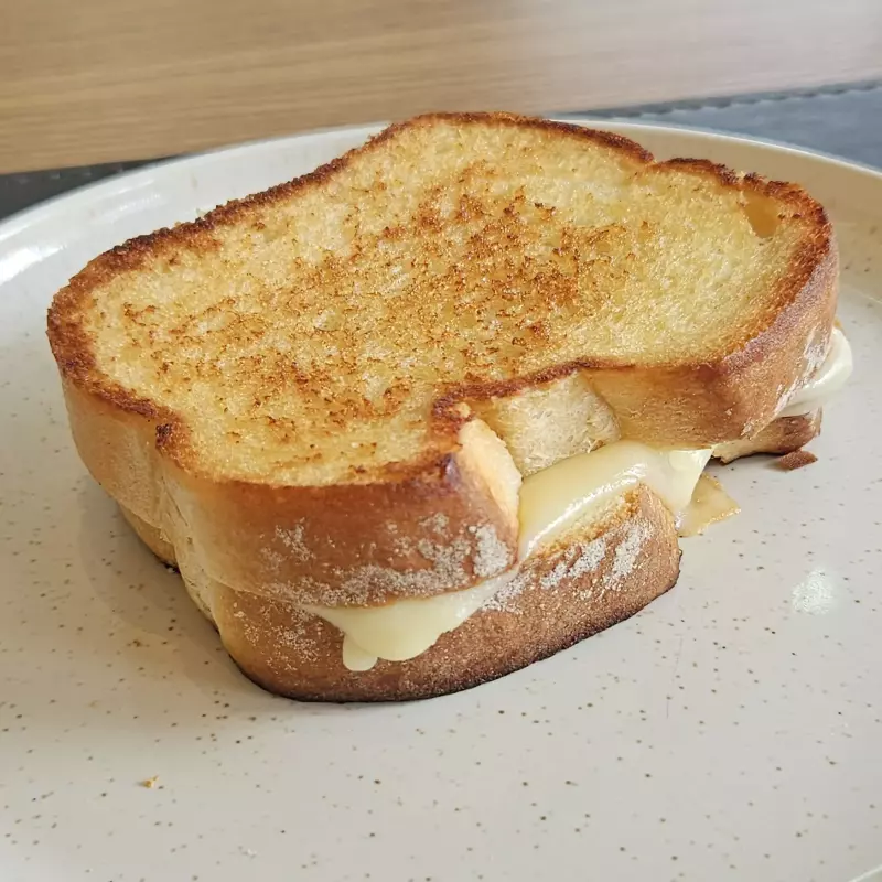 Sanduiche de Queijo Muçarela