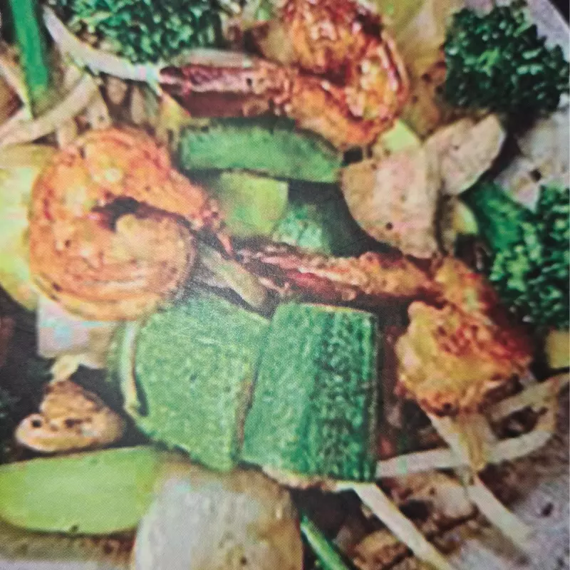 Verduras salteadas de pollo