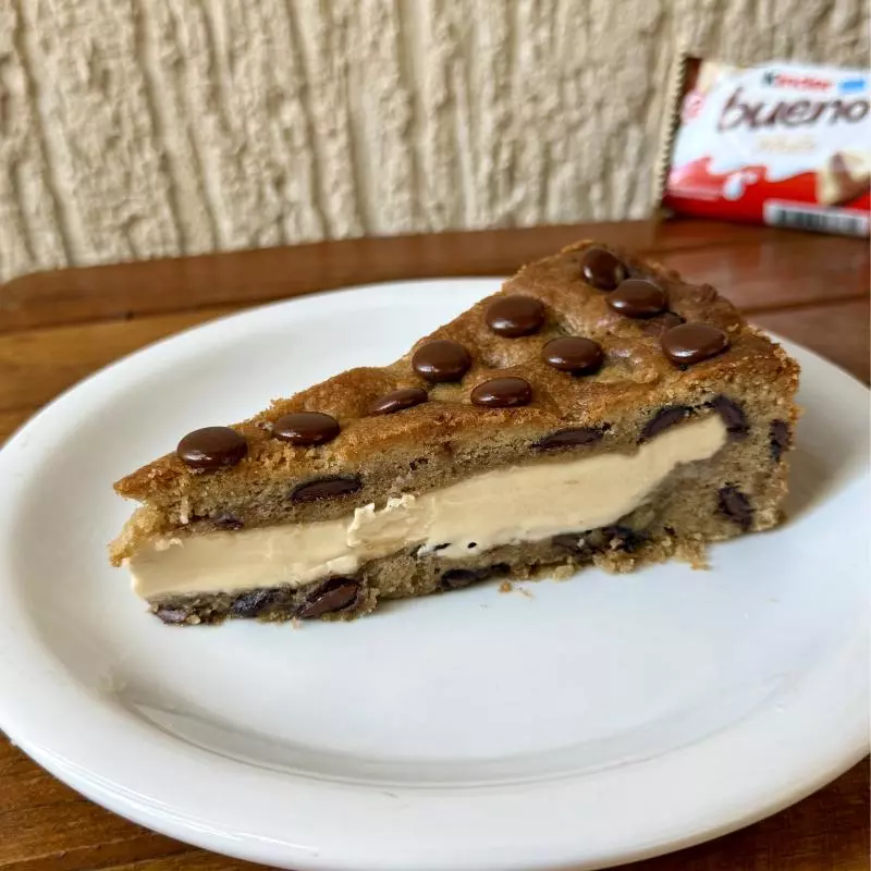 TORTA COOKIE KINDER BUENO