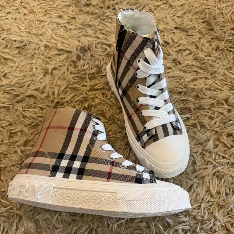 TENIS BURBERRY