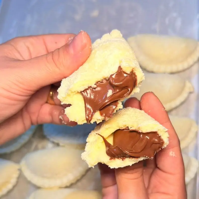 Pastelzinho ninho com nutella