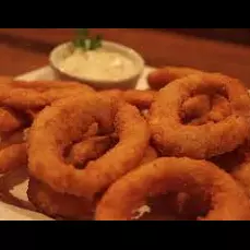 PORÇÃO DE ANEIS DE CEBOLA 300g