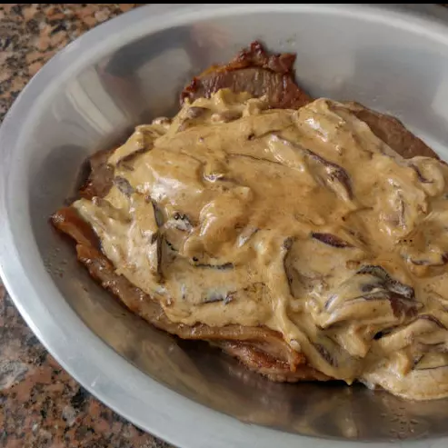 Filé mignon ao molho de shitake