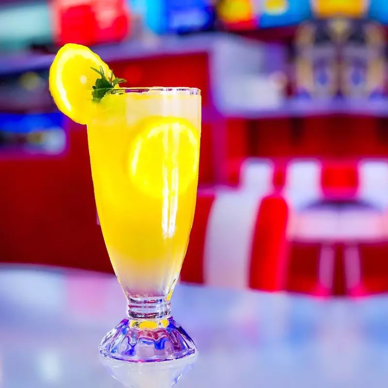 LIMONADA MENTA Y MIEL