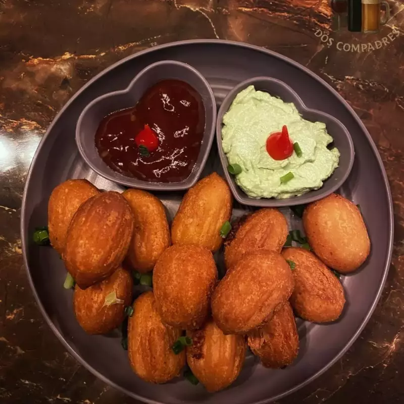 BOLINHO RECHEADO C/REQUEIJÃO✨