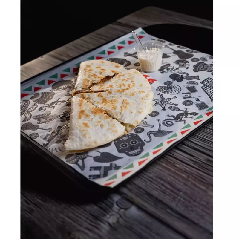 QUESADILLA CARNE MOIDA