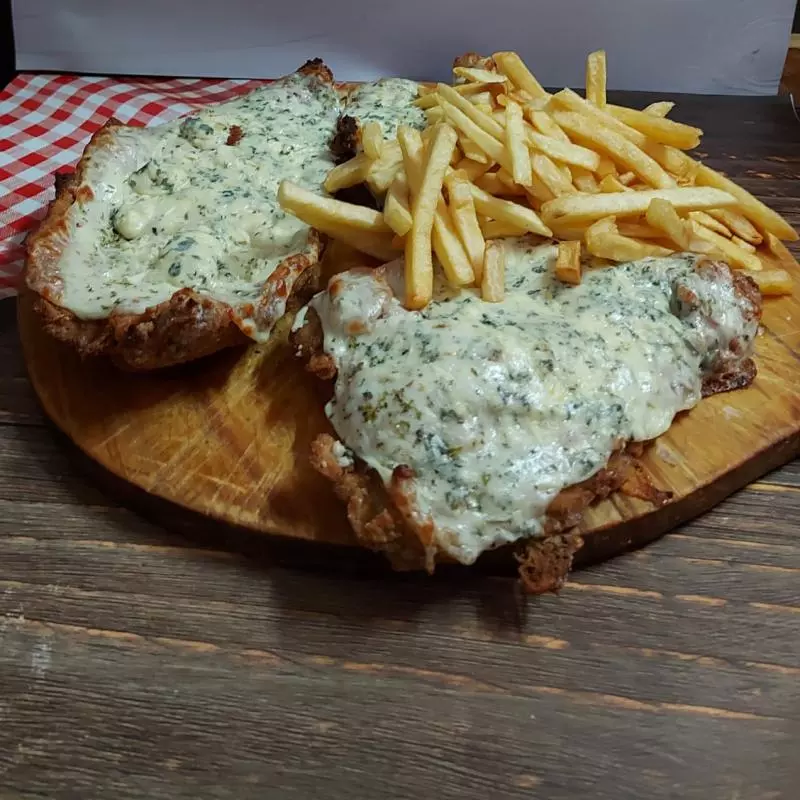 Pizzanesa de pollo 4 quesos (3 pers)
