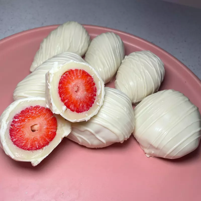 Bombom de morango branco