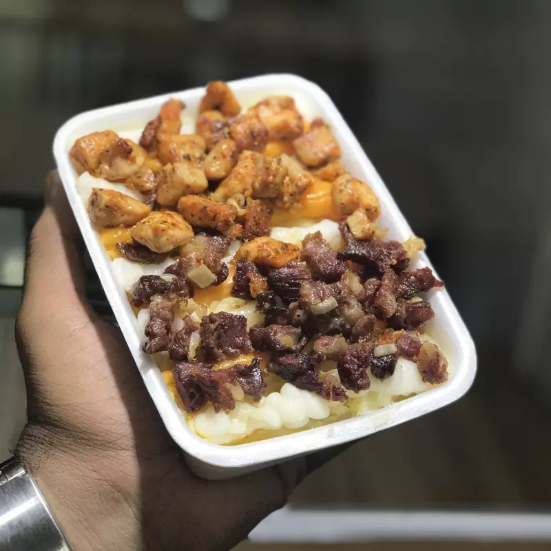 Macaxeira 500gms Frango, Charque R