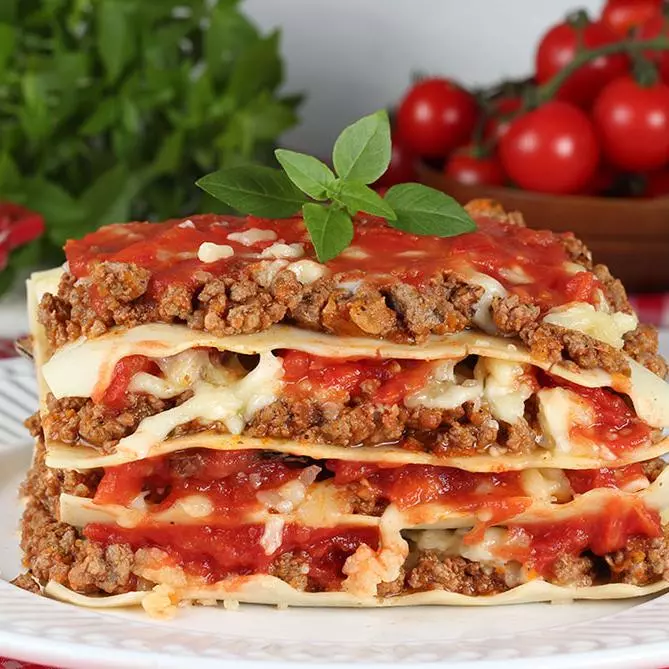 LASANHA Á BOLONHESA