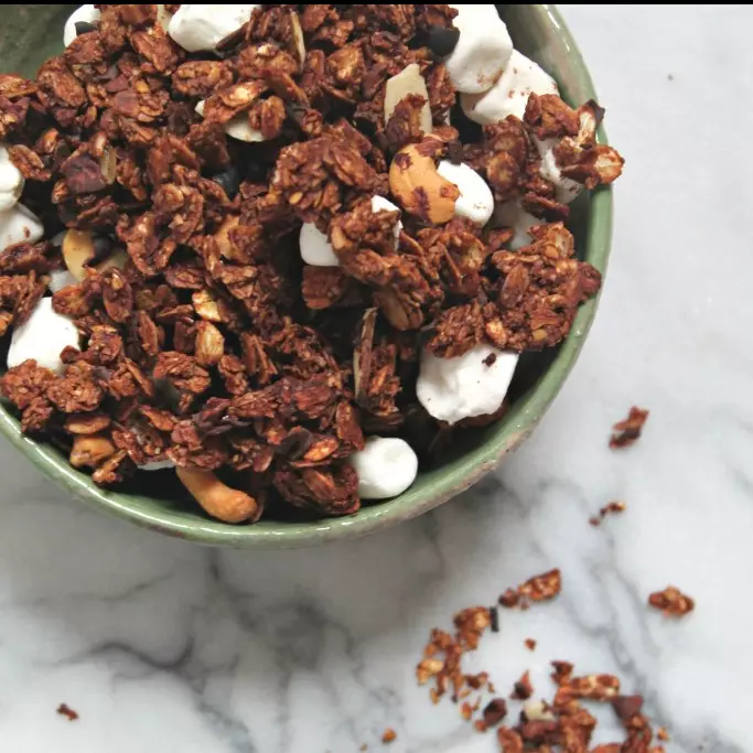 Granola hot cocoa