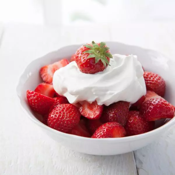 FRESAS CON CREMA