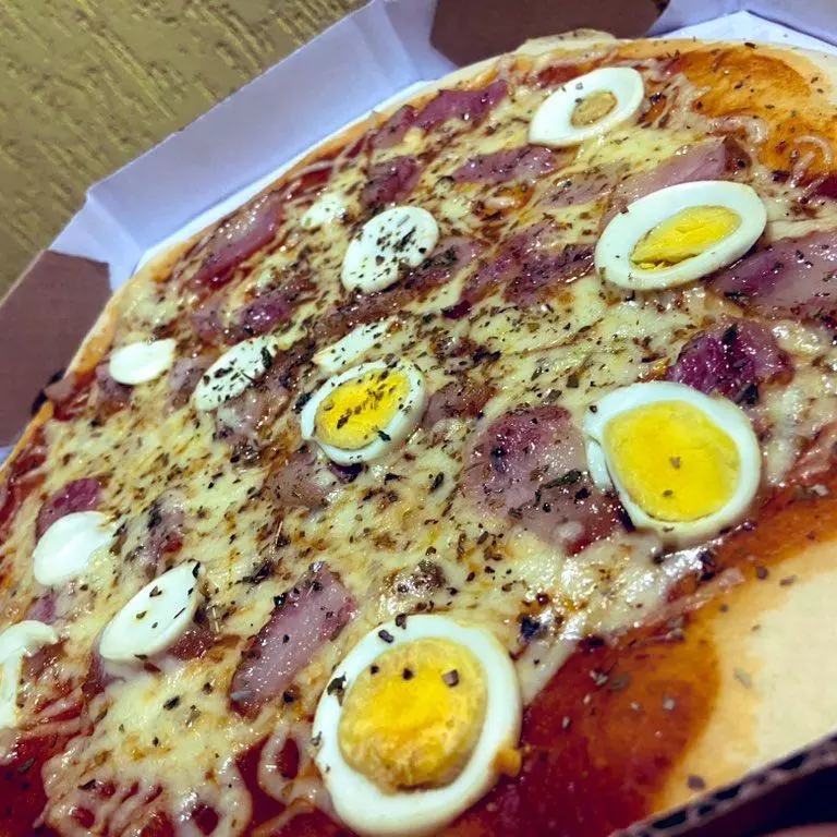 Pizza 40 cm Bacon com Ovos
