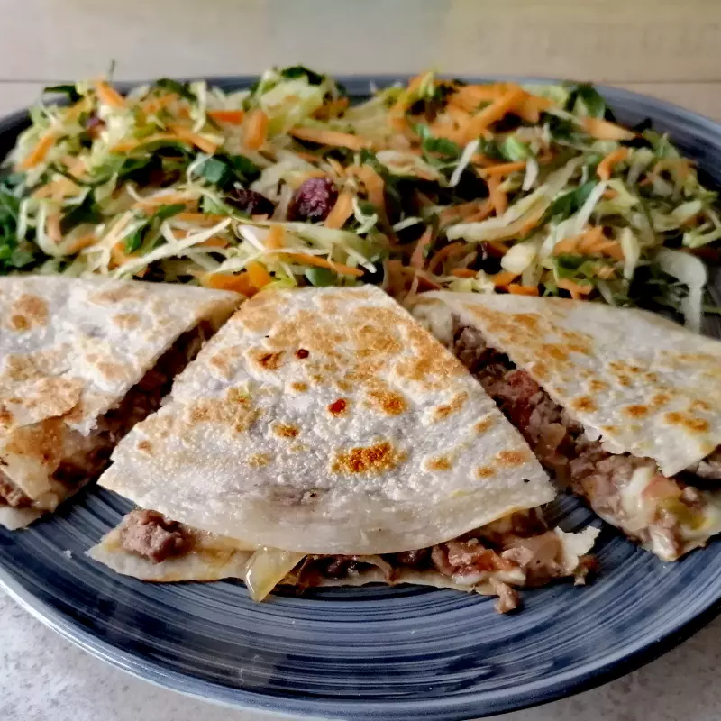 Quesadilla Bistec a la Mexicana