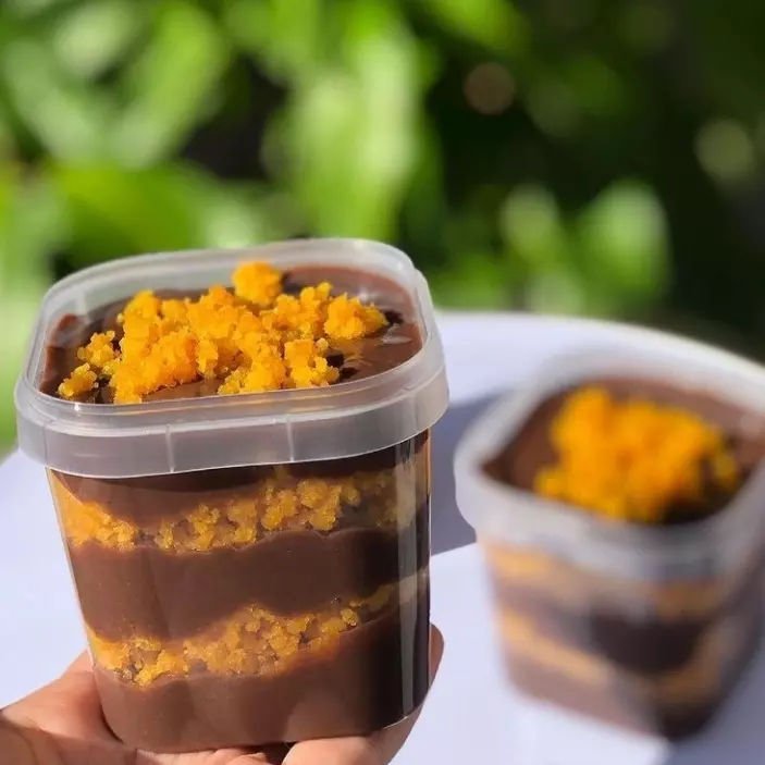 Bolo no pote Cenoura com brigadeiro