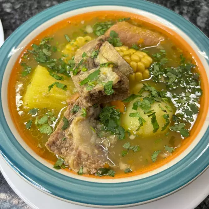 Sancocho de costilla de ternera en l