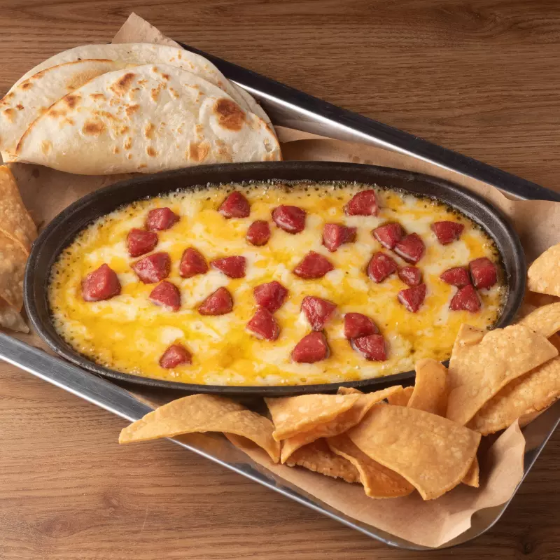 Nachos con Queso Fundido