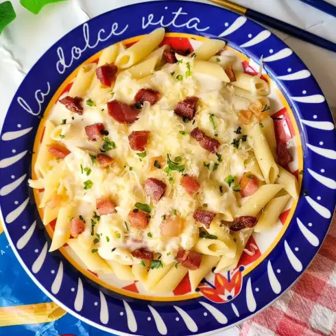 Macarrão Penne/Franco e Bacon
