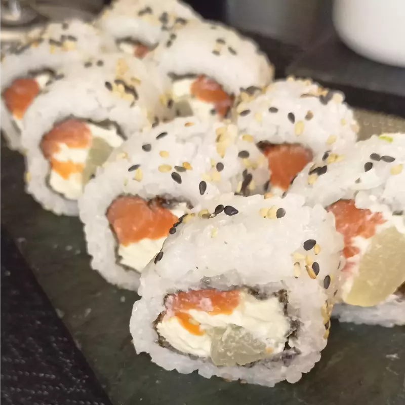 Akira roll