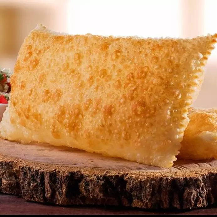 Pastel de Fiambre, queijo e azeitona