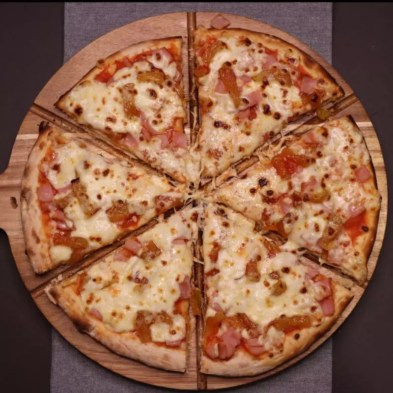 Pizza Hawaiana