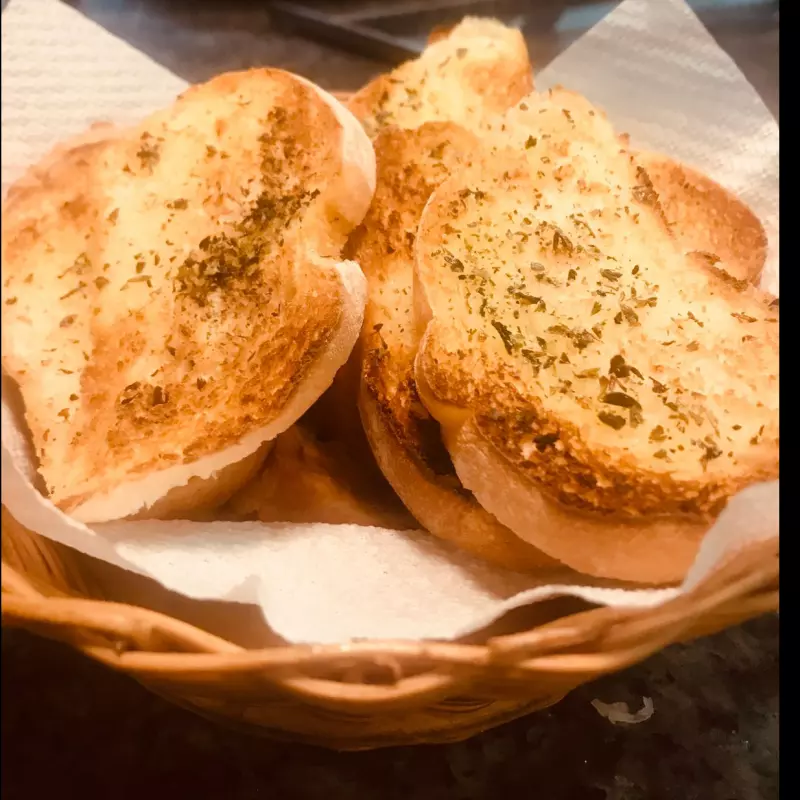 Cesto de pão italiano