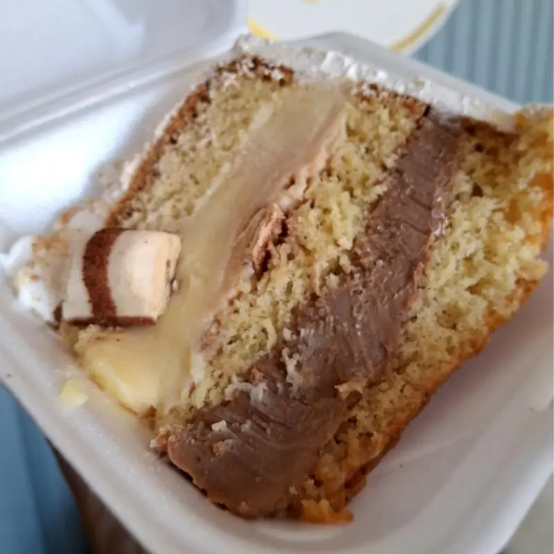 Bolo Kinder Fatia