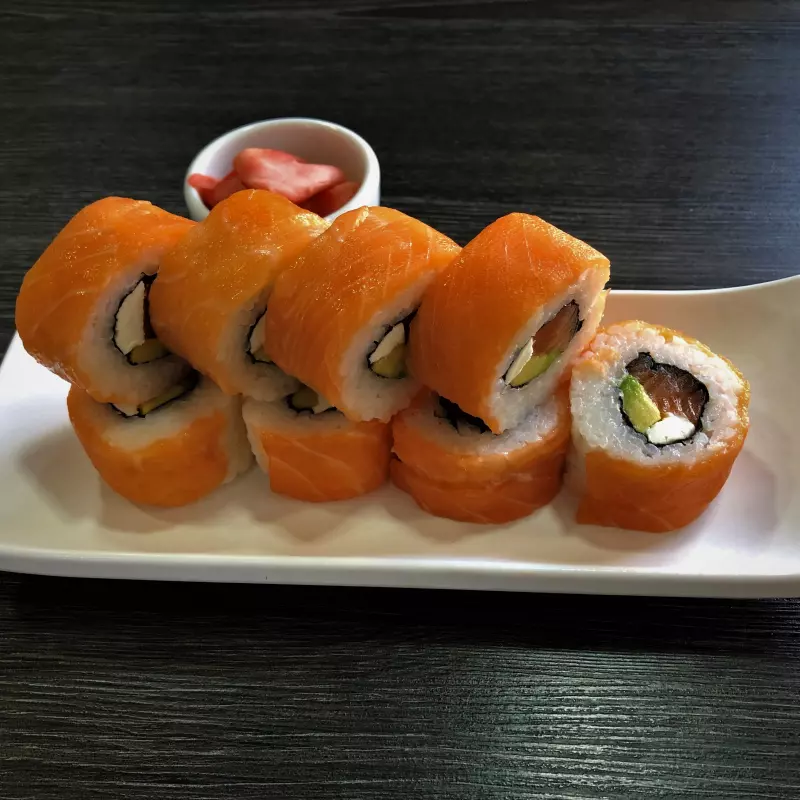 SAKE ROLLS