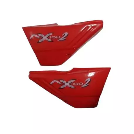 TAPA LATERAL AX100 ROJA INYECCION