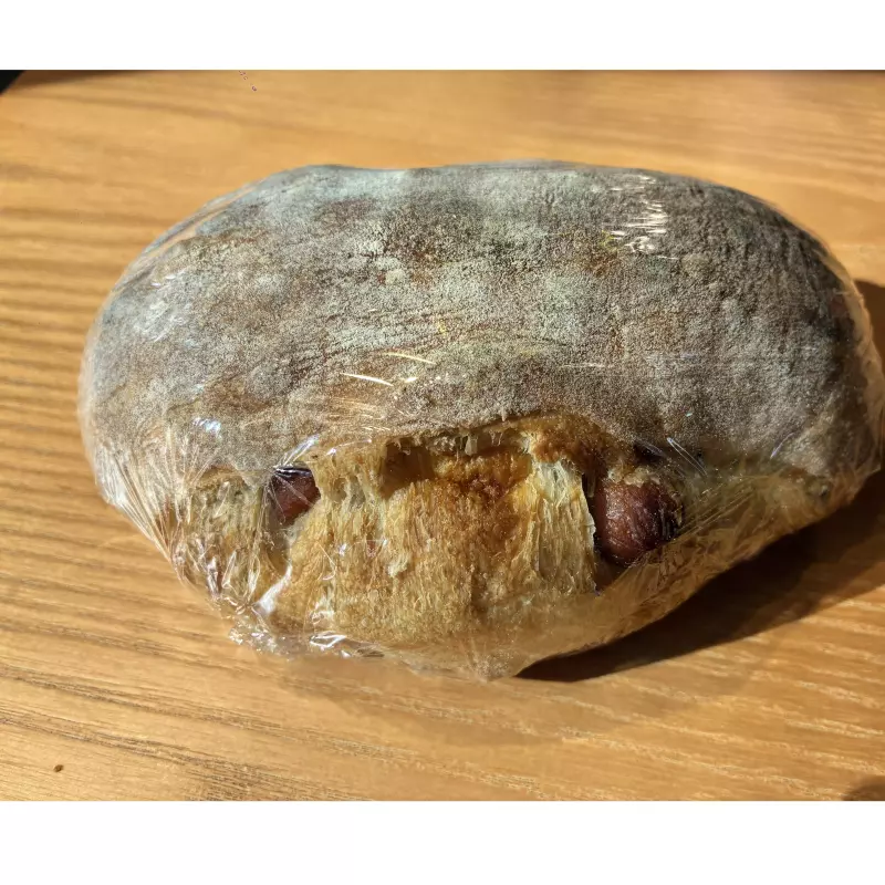 CIABATTA SALCHICHAS QUESO芝士肠仔恰巴塔