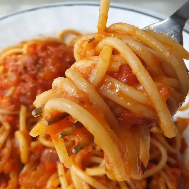 Tallarines con Salsa a eleccion