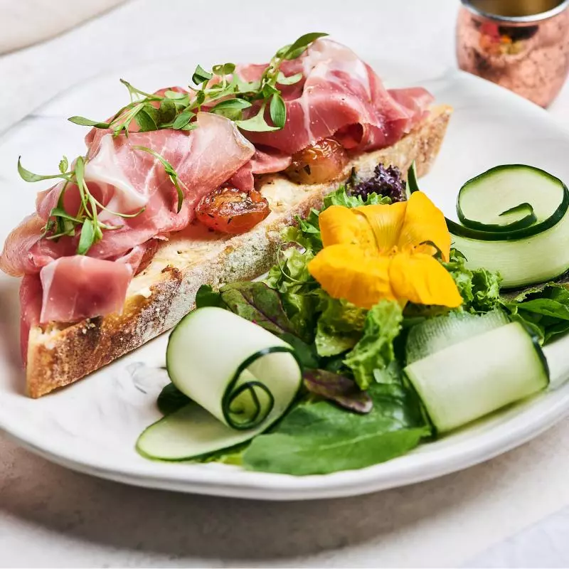 Tostadas Jamón Serrano