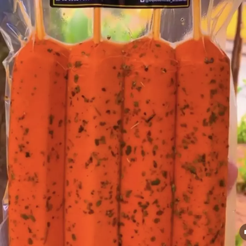 Espetinho de Salsichao