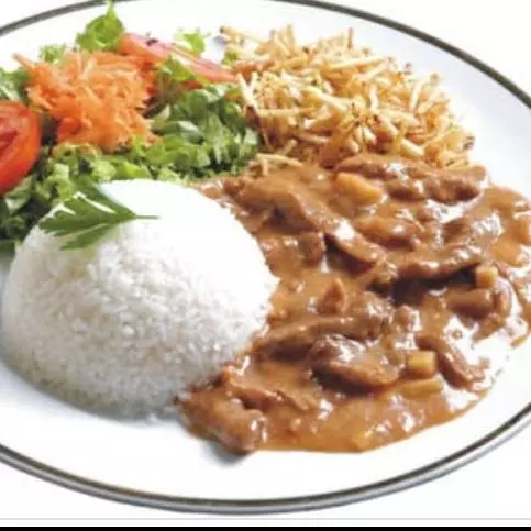 Cardápio do dia Estrogonoff de carne