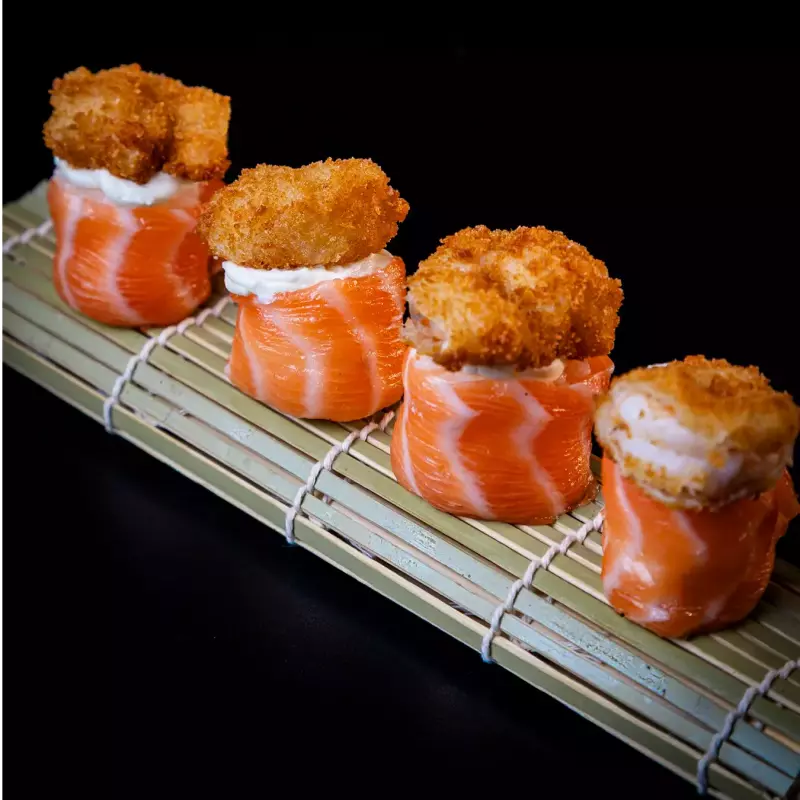 4x unidades GUNKAN+camarão empanado