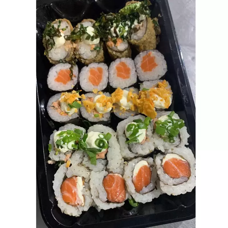 Combinado só sushi 20 peças