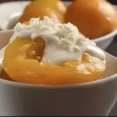 FRUTAS CON  CREMA